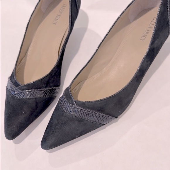 Ellen Tracy Black Flats & Loafers Sleek Design - Picture 8 of 11